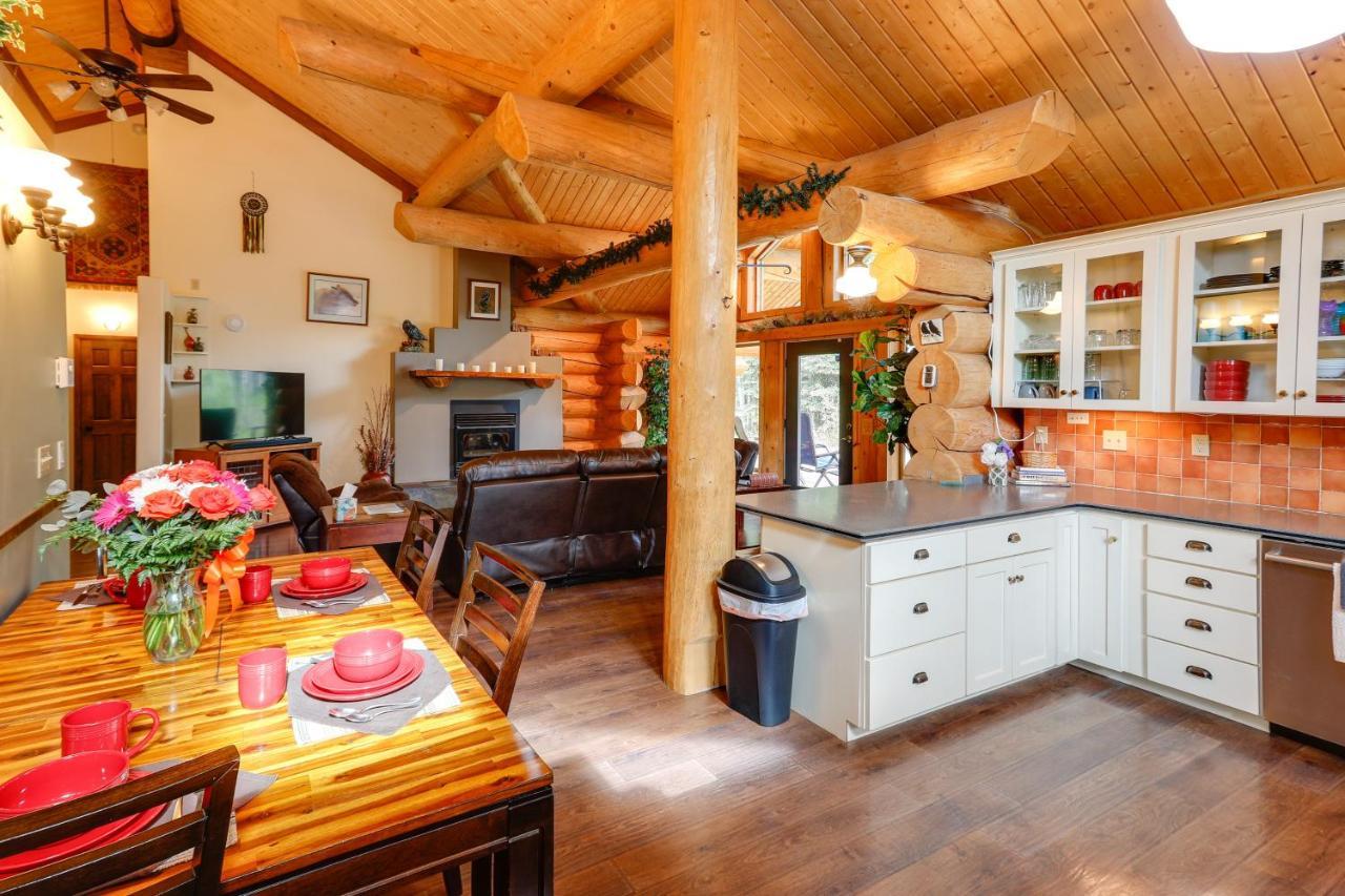 Riverside Log Cabin On-Site Aurora Viewing! North Pole 外观 照片