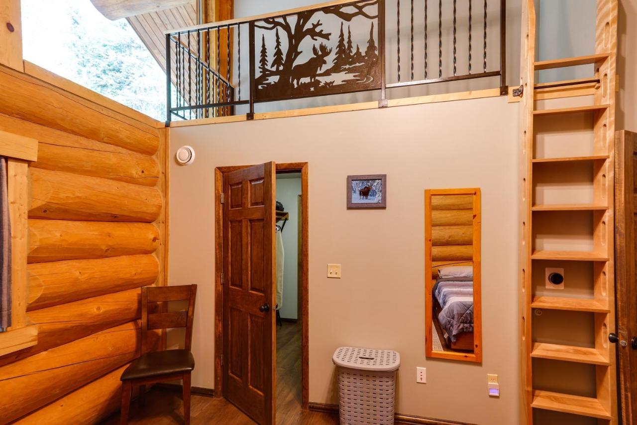 Riverside Log Cabin On-Site Aurora Viewing! North Pole 外观 照片